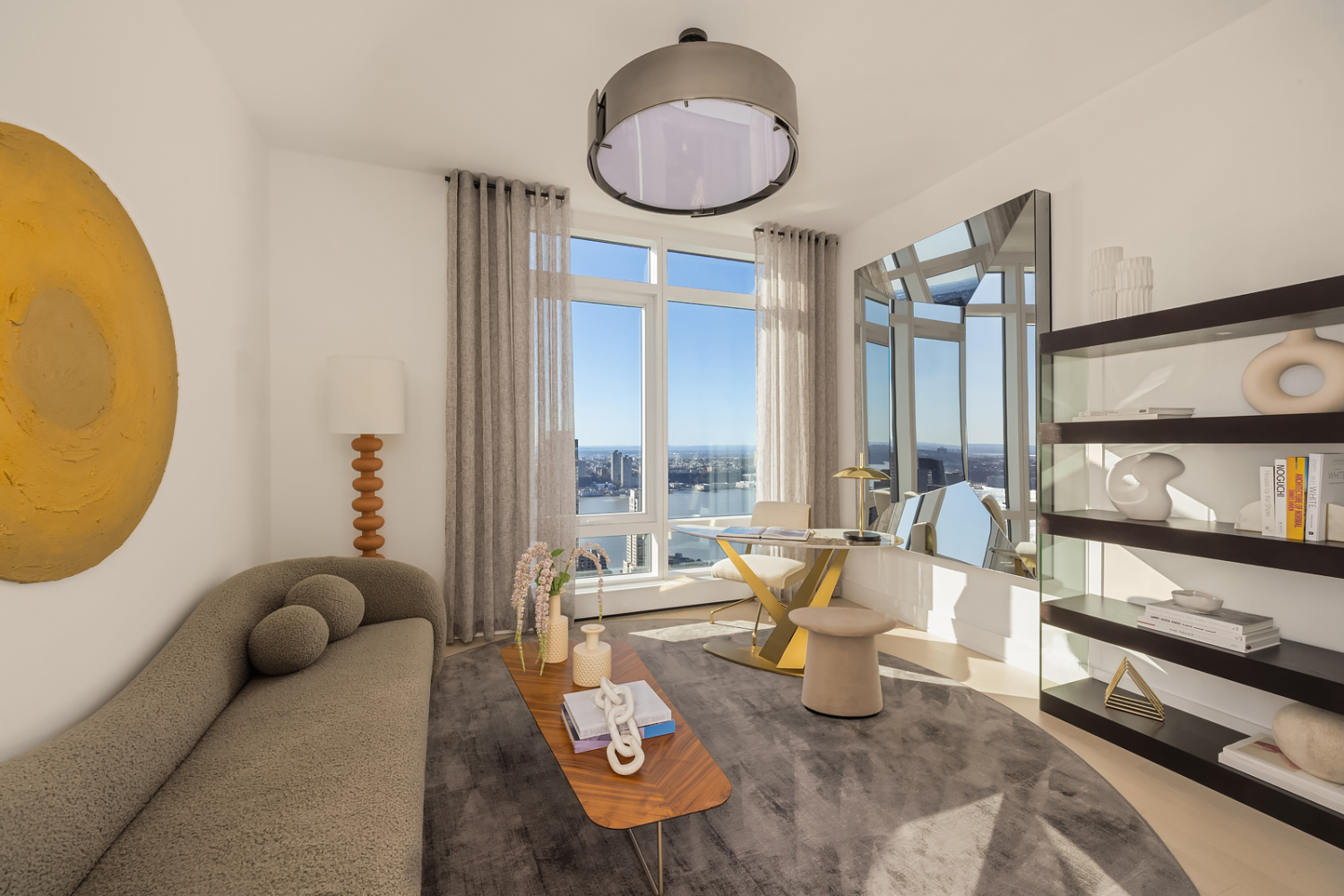 200 AMSTERDAM Avenue 42