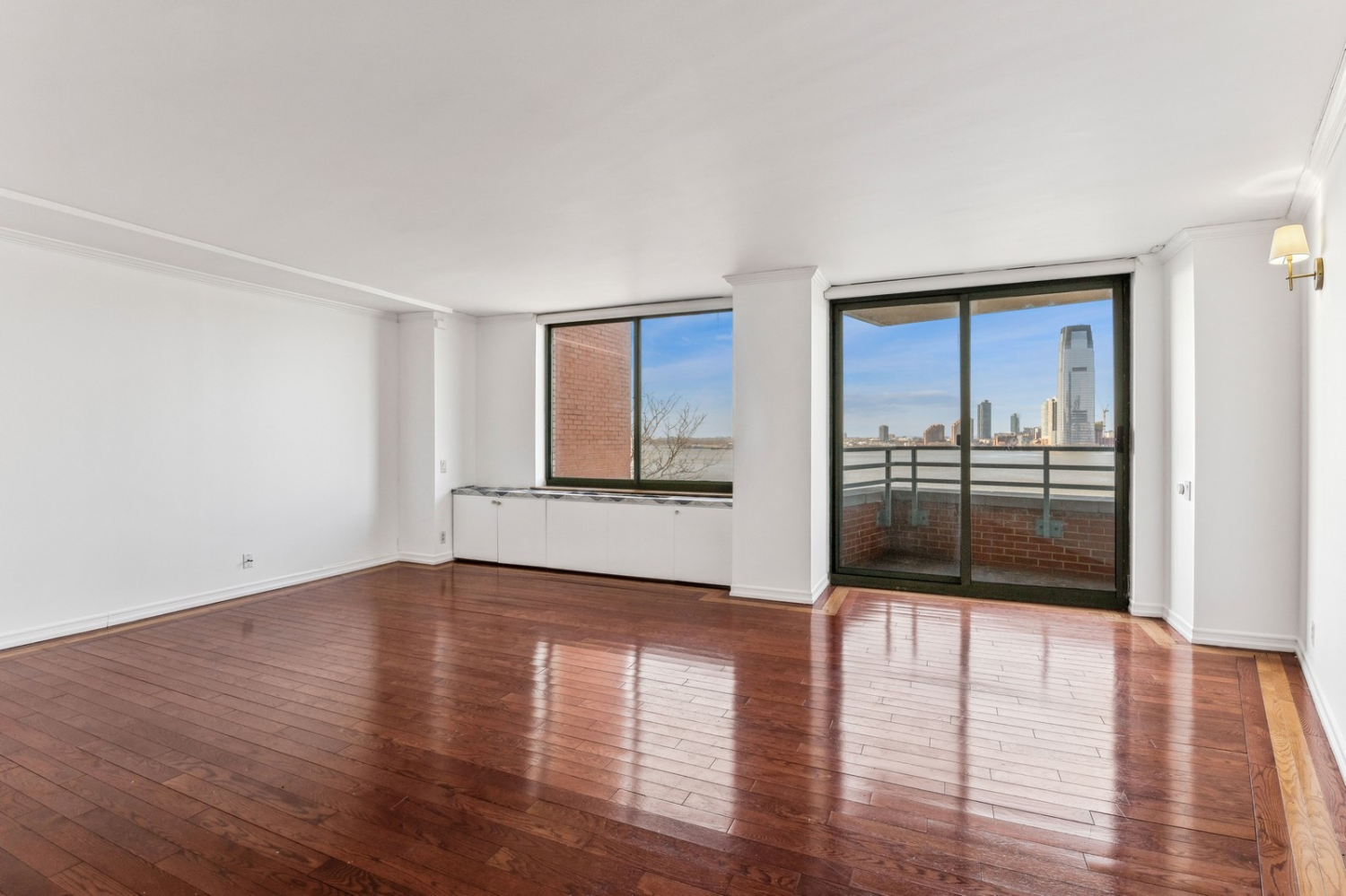 21 South End Ave, 621