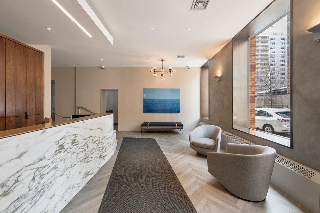 250 MERCER Street B1003
