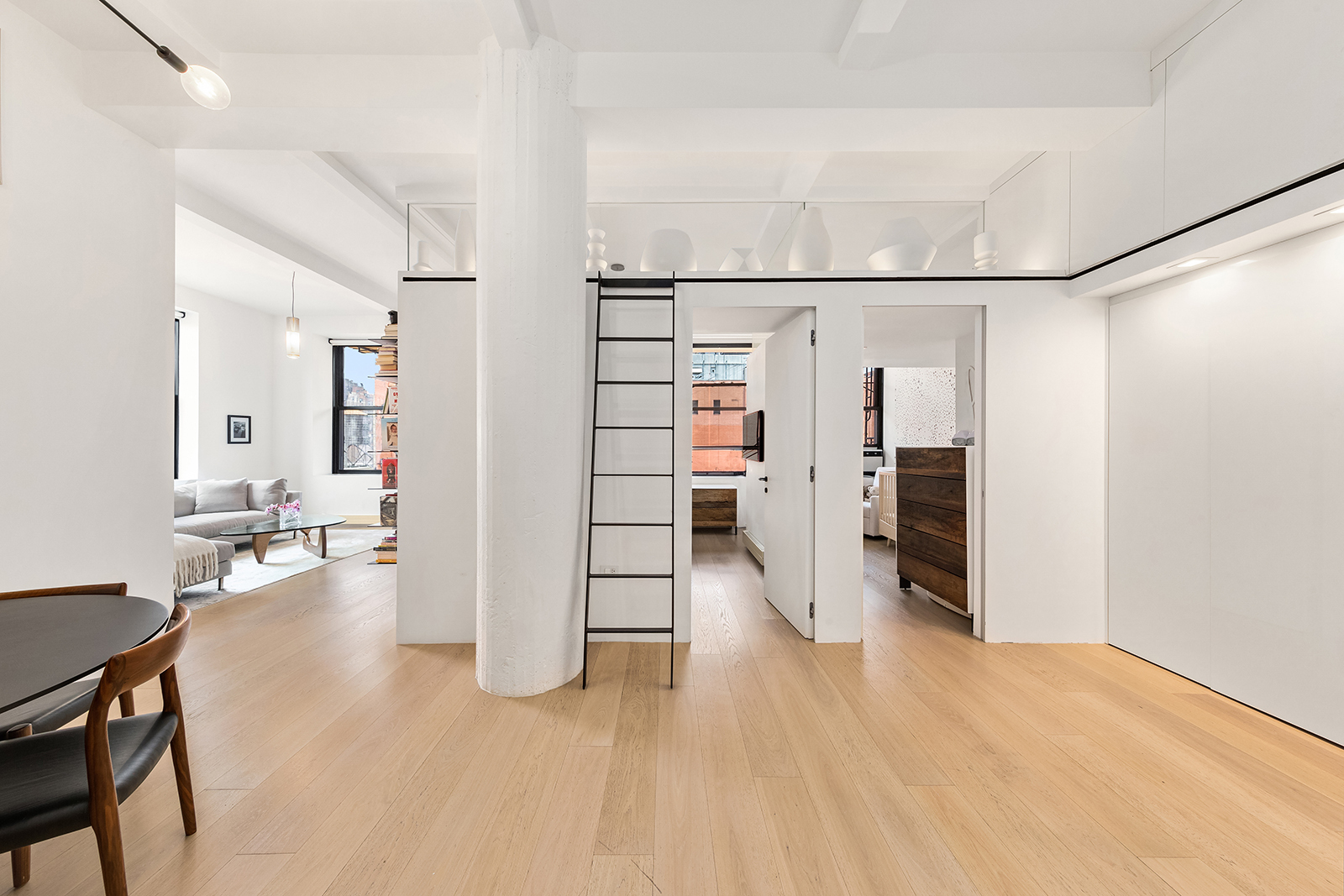 250 MERCER Street B1003