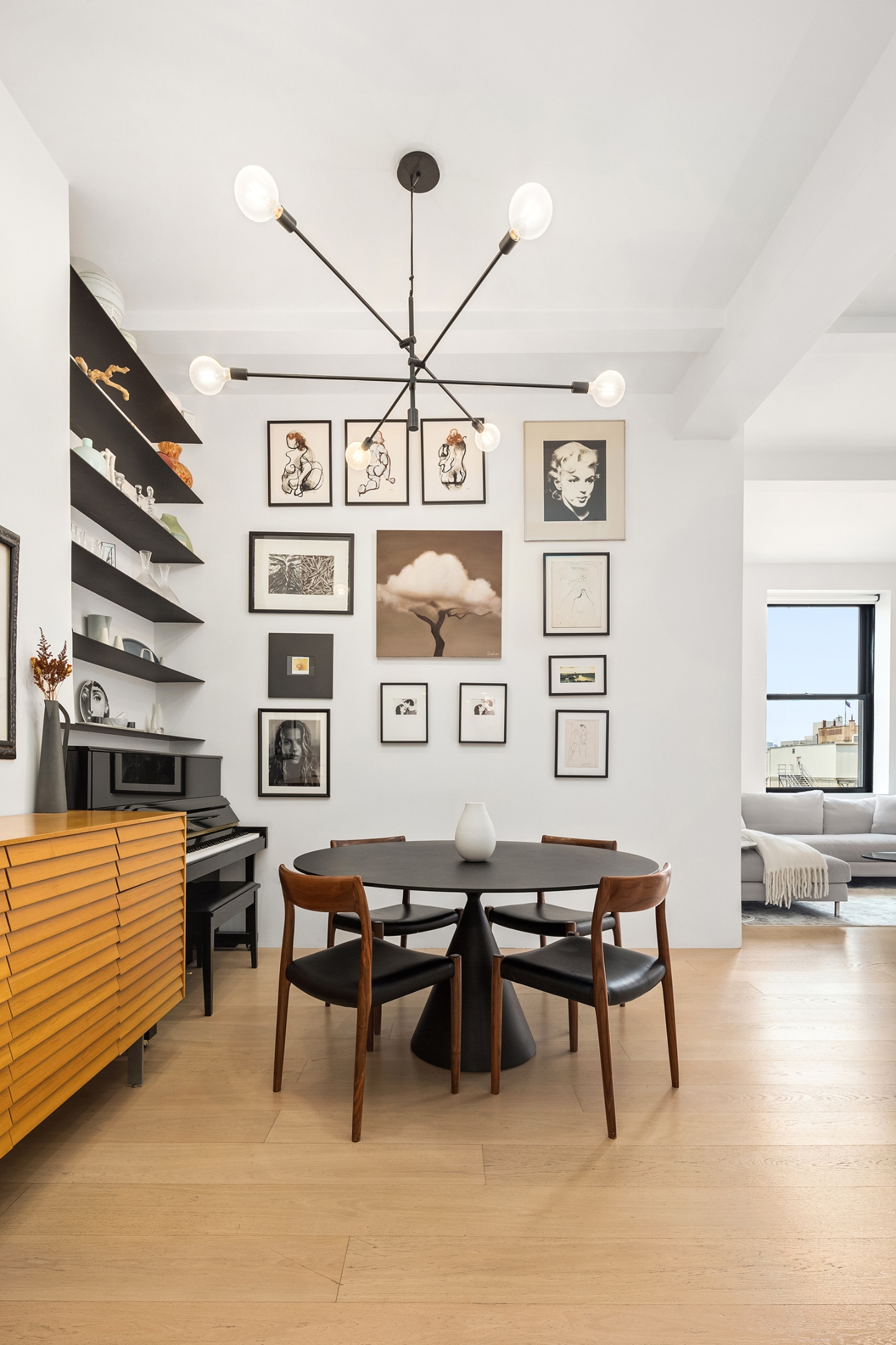 250 MERCER Street B1003