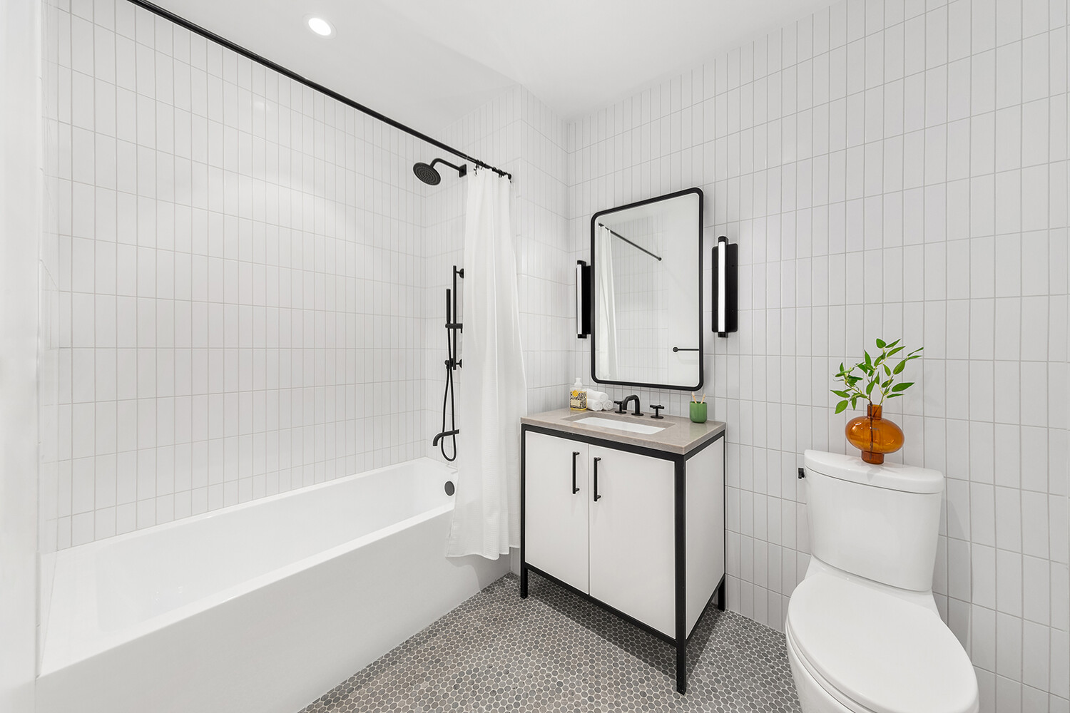 29 HURON Street PHCW