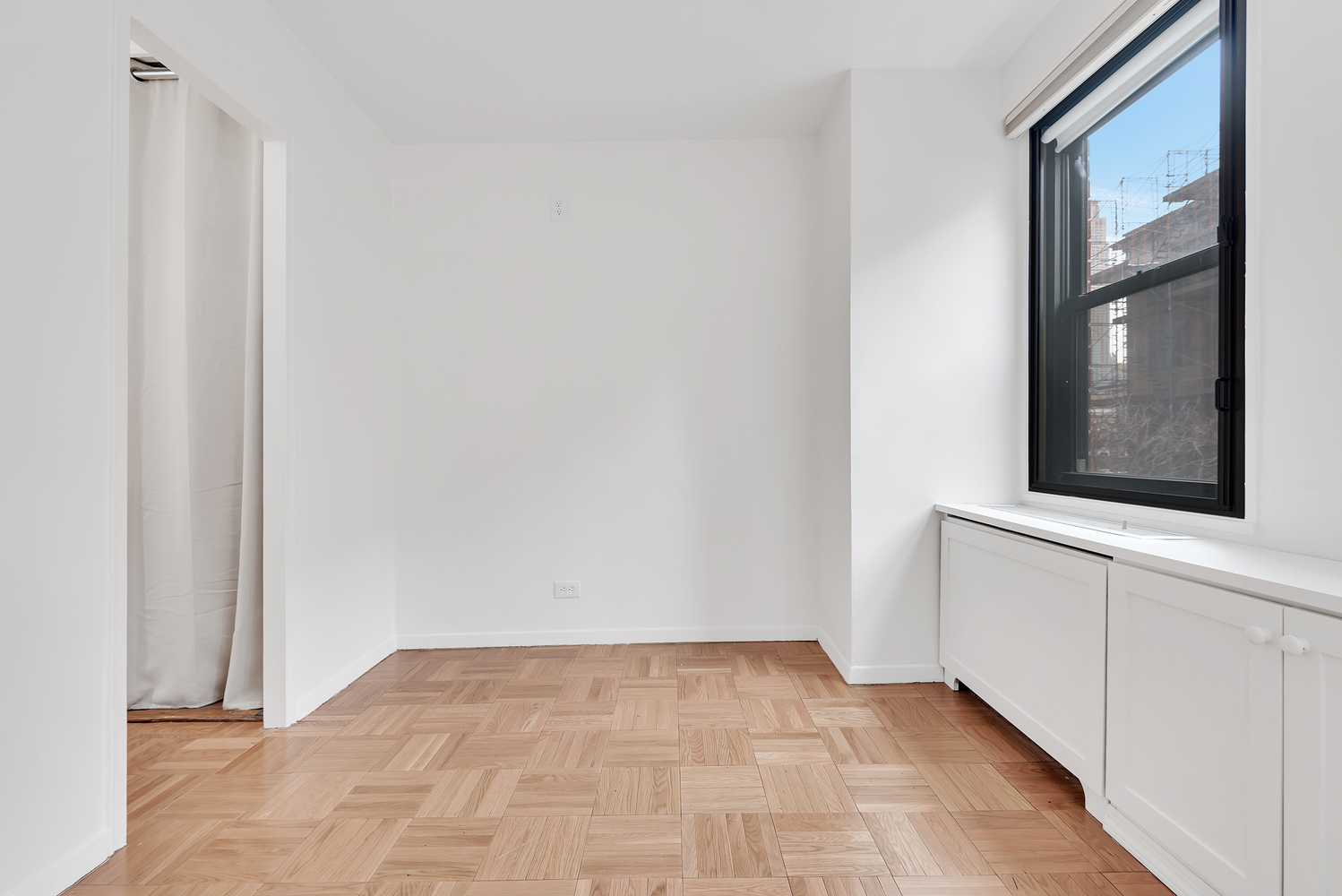 200 E 27TH Street 5M