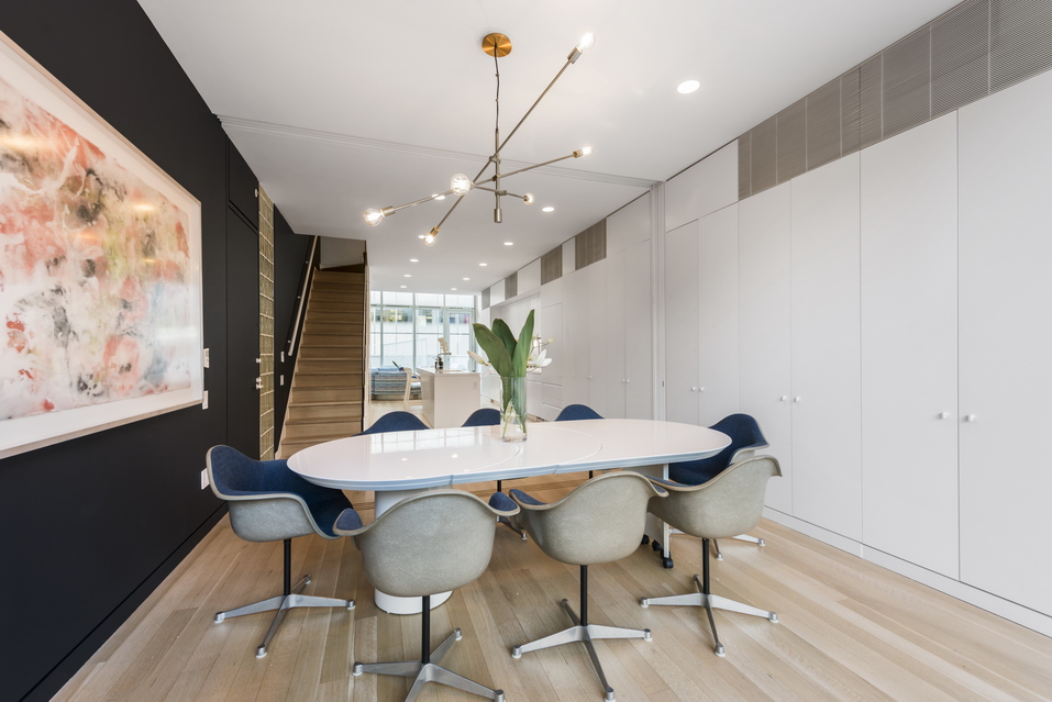 524 W 19TH Street 1