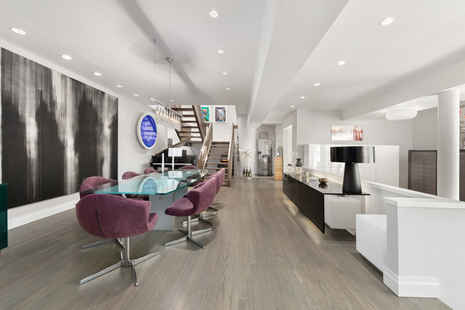 301 E 52ND Street PHC