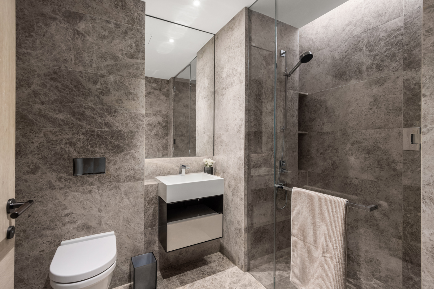 522 W 29TH Street 4A