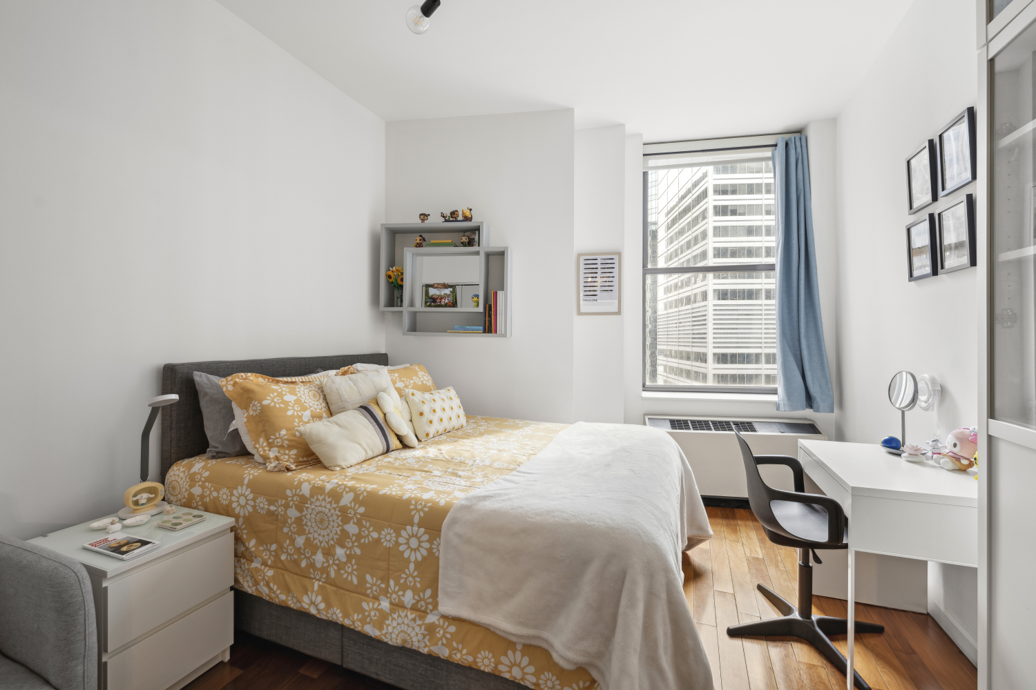 1 Wall Street Court 1303