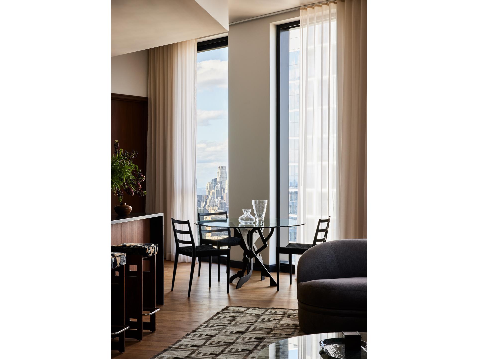 9 DEKALB Avenue 56C