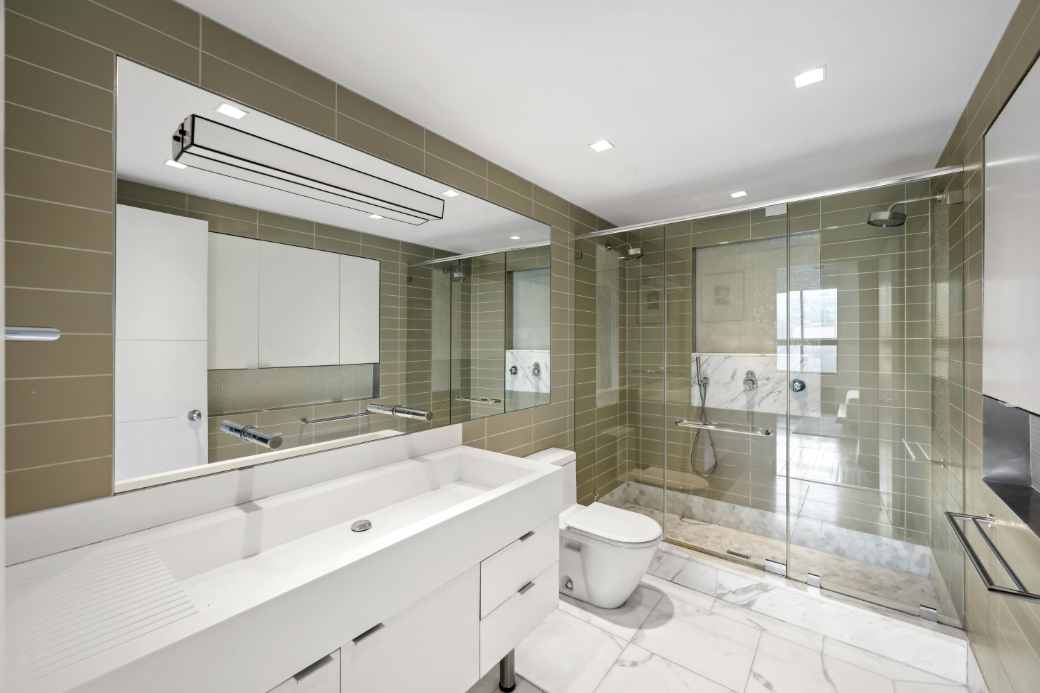117 W 17TH Street PH6A