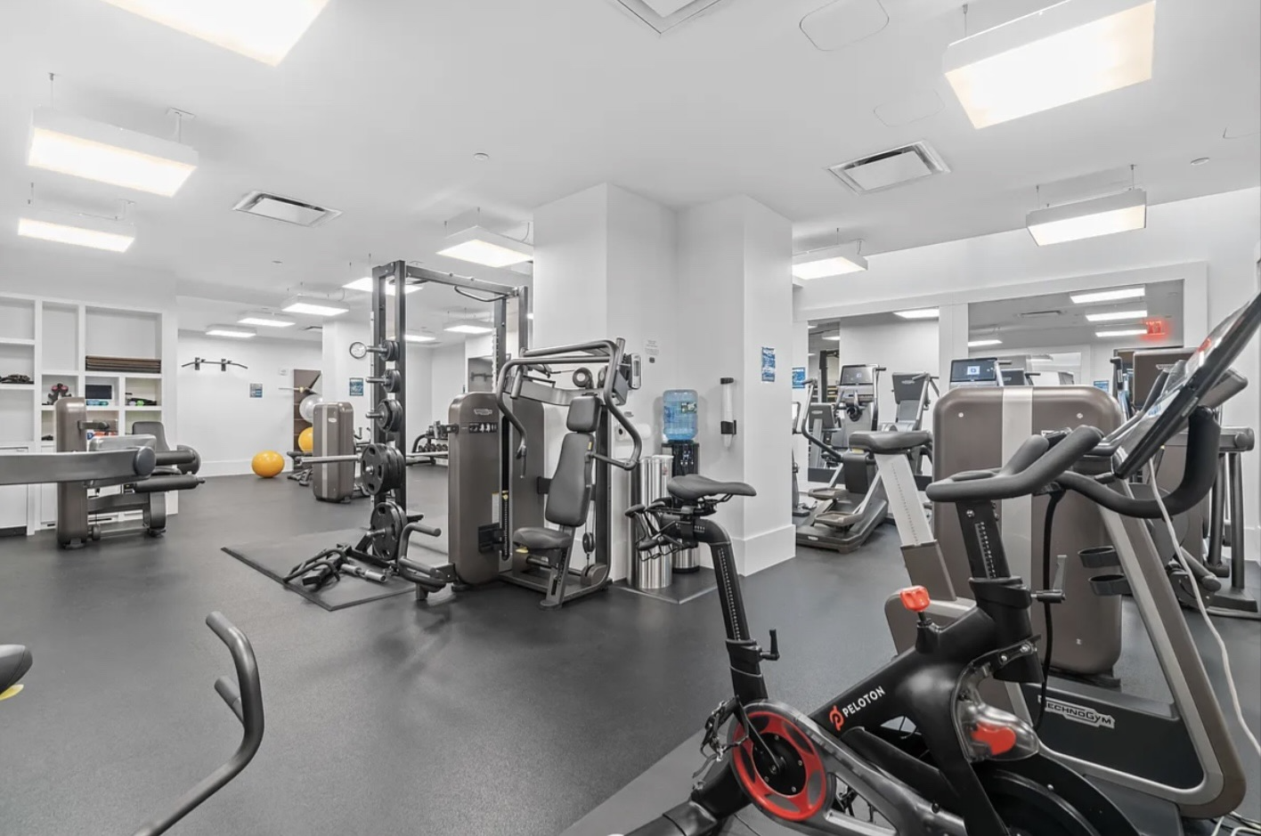 404 PARK Avenue S 8/D