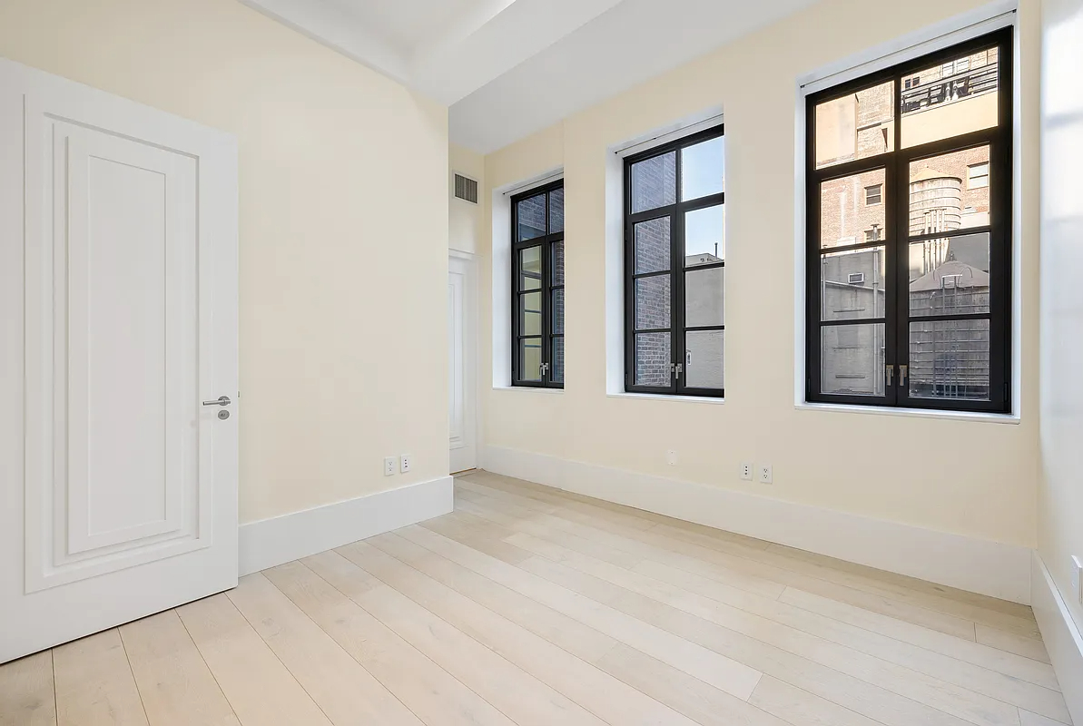 404 PARK Avenue S 8/D