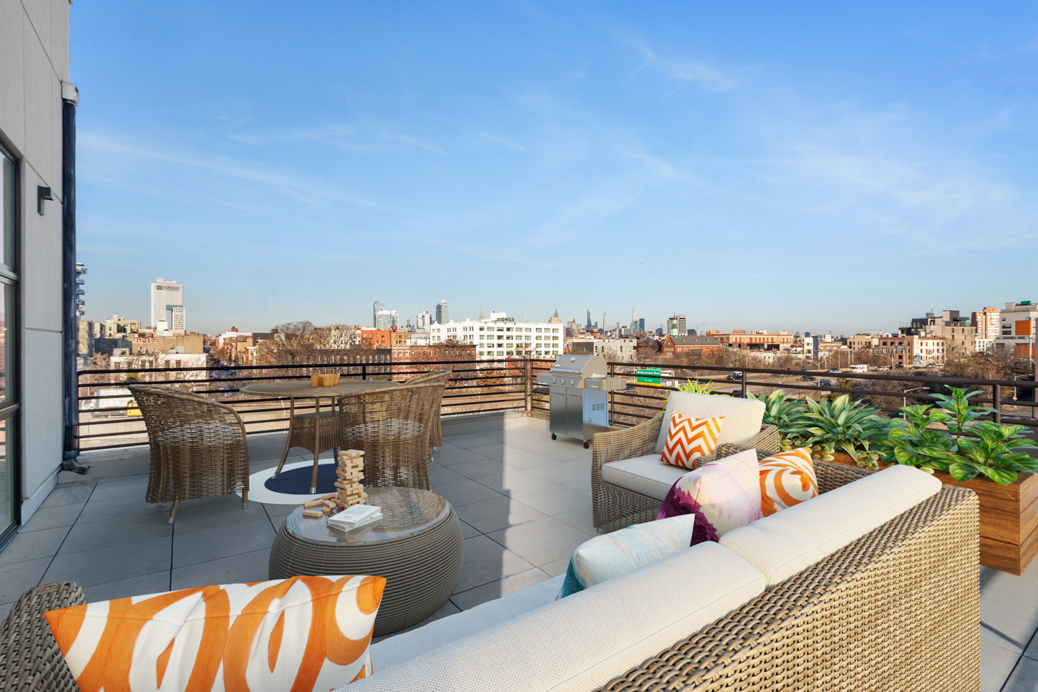 404 GRAND Street 4B