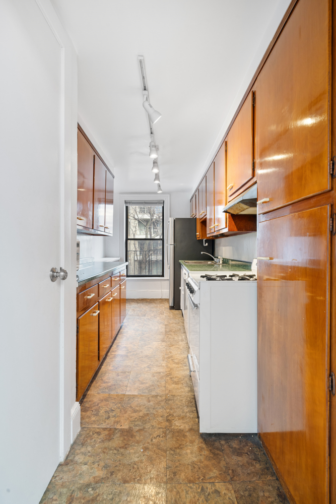 131 E 29TH Street