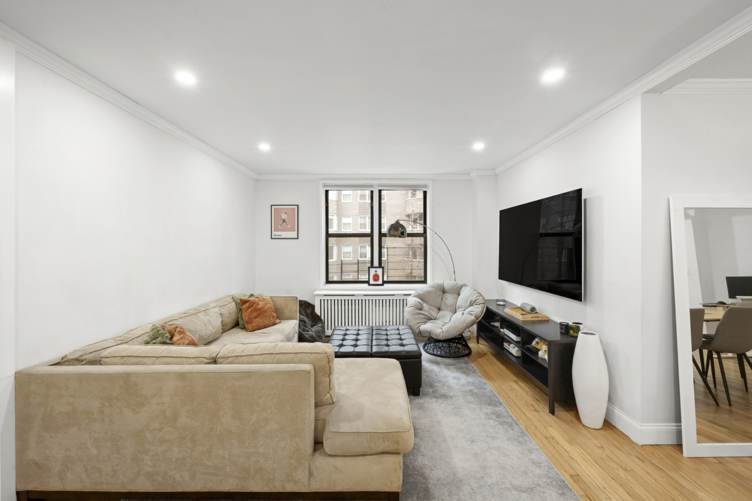 150 E 27TH Street 4FG