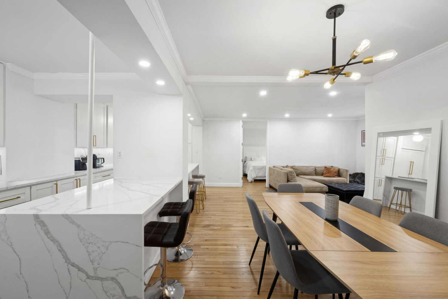 150 E 27TH Street 4FG
