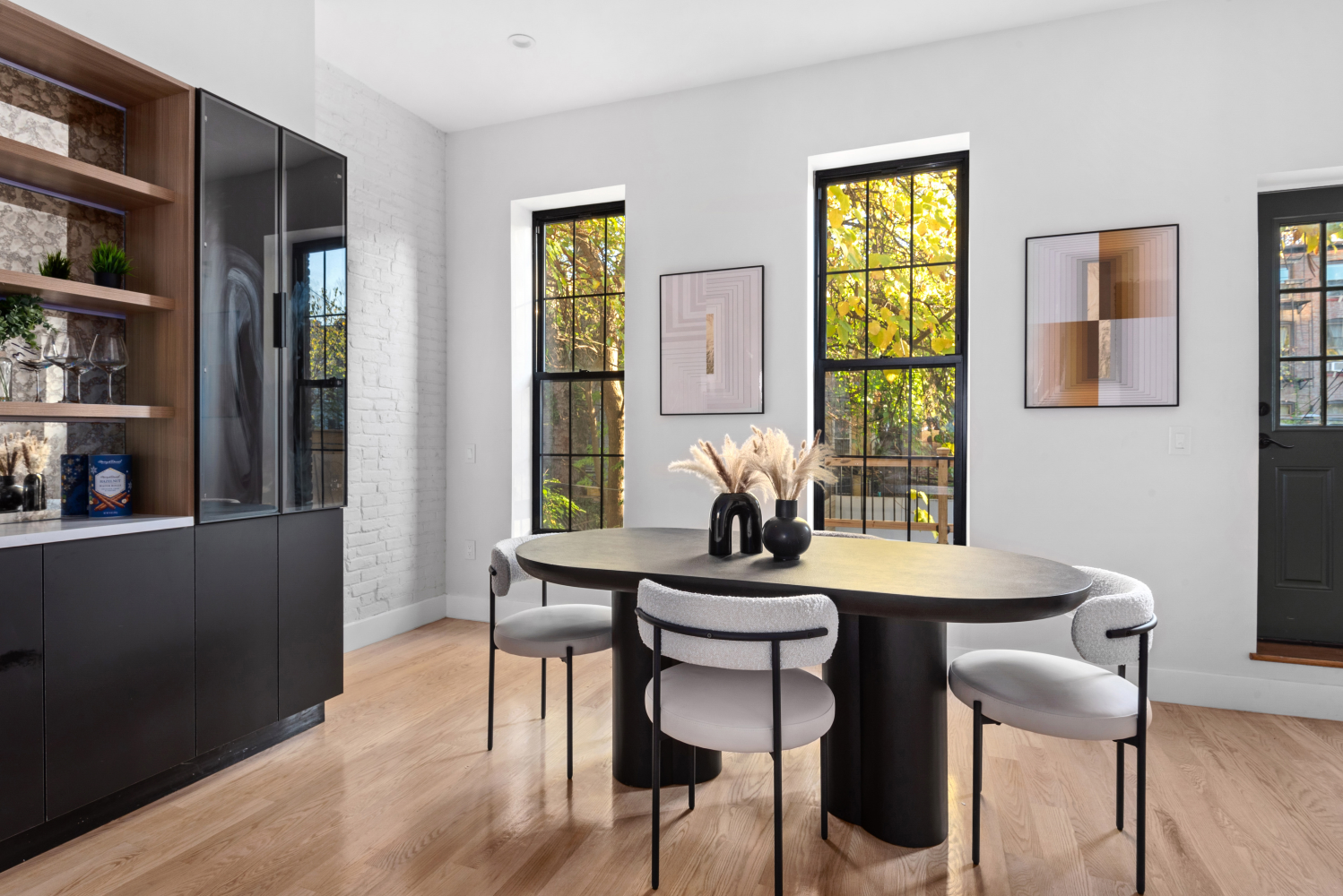 420 KOSCIUSZKO Street