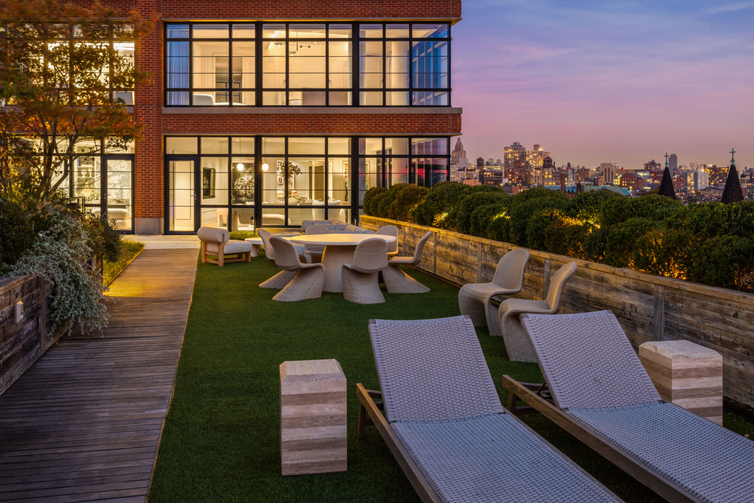 150 CHARLES Street 9A