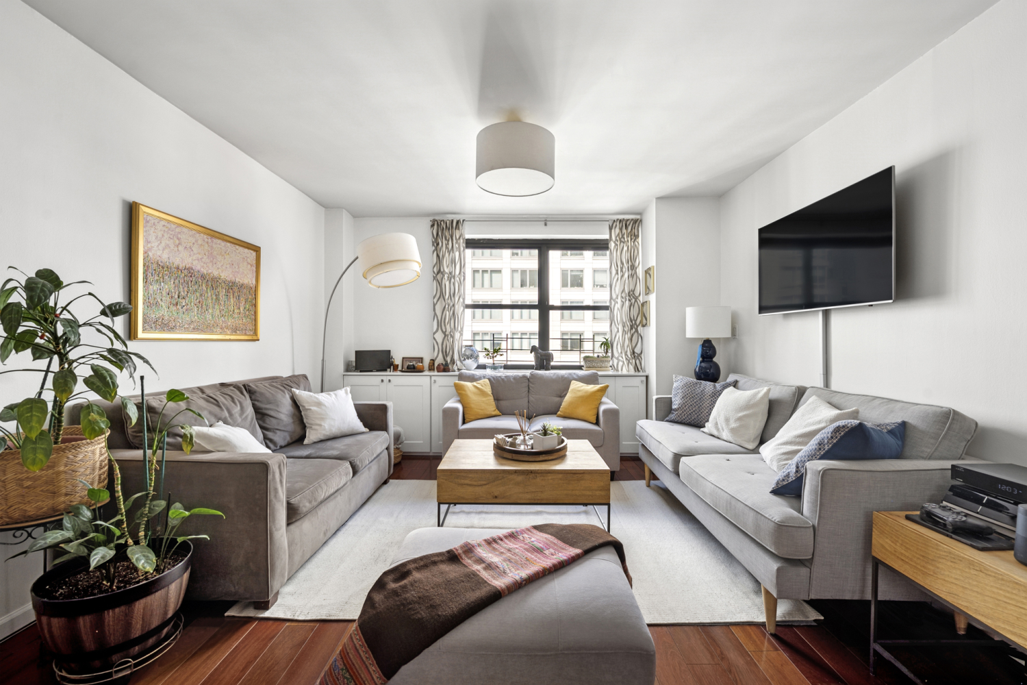 200 E 24TH Street 1201/1202