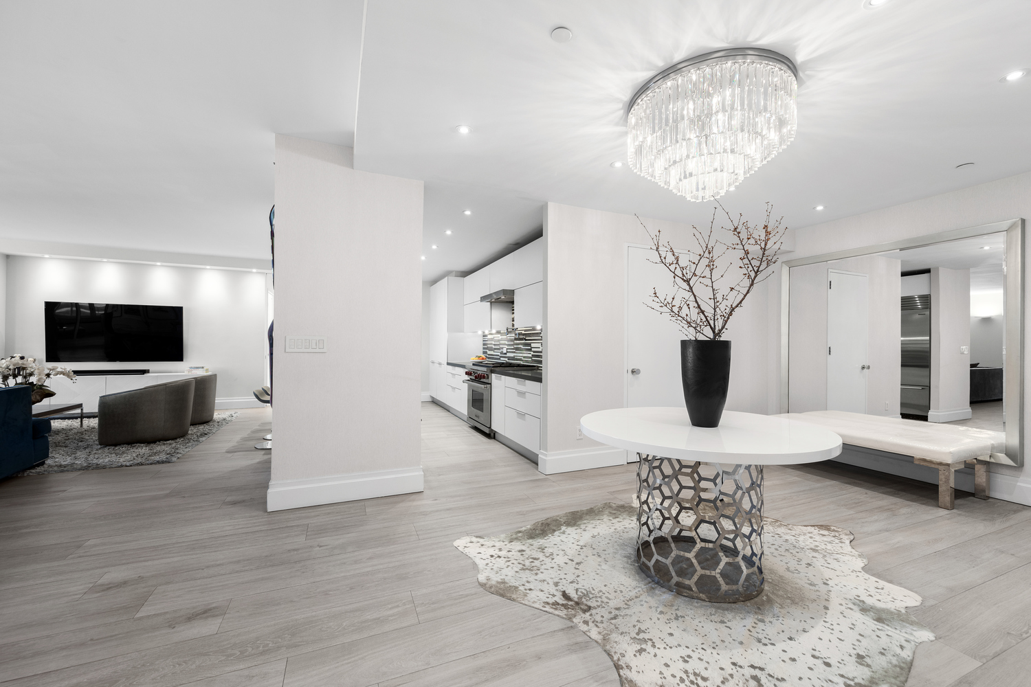 220 RIVERSIDE Boulevard 4H