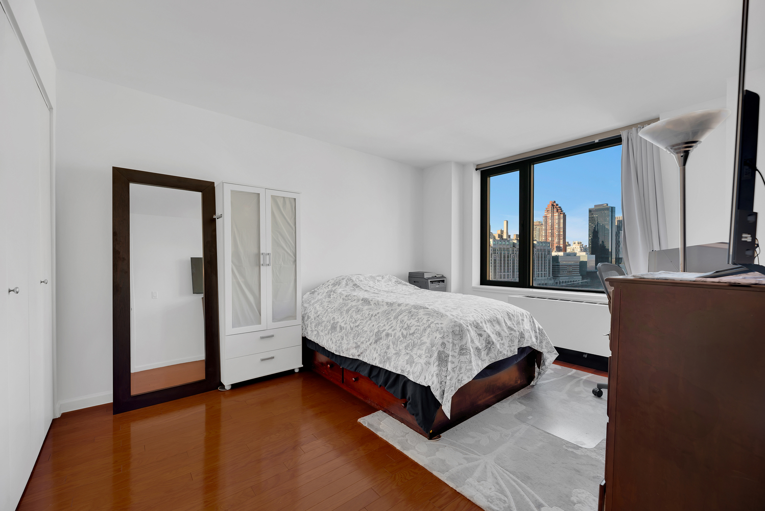 455 MAIN Street 15F