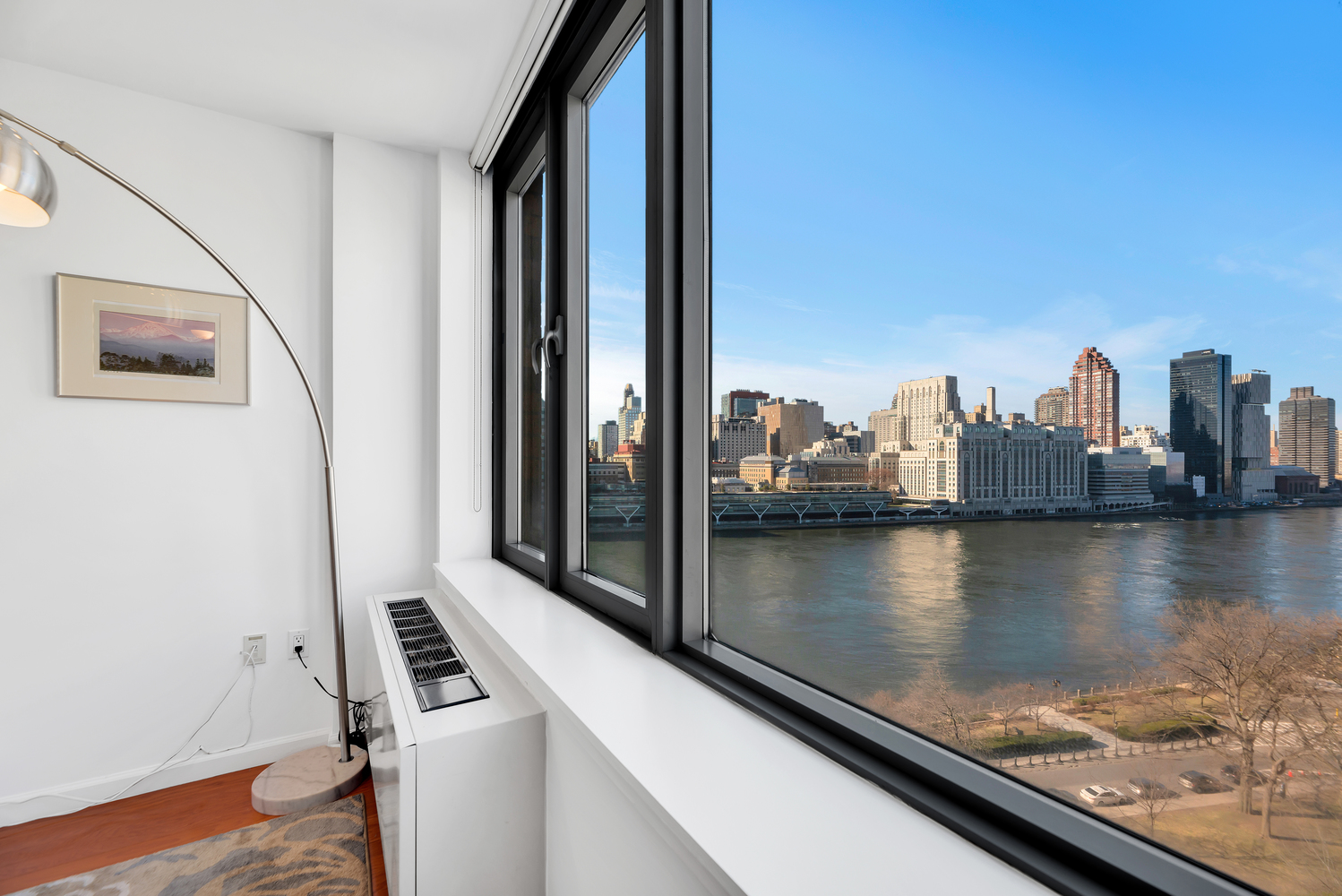 455 MAIN Street 15F