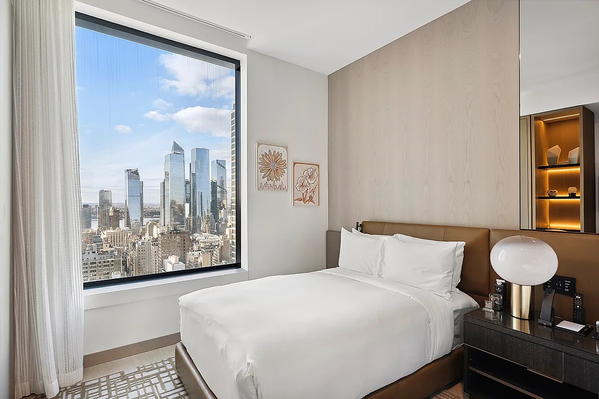 25 W 28TH Street 41D