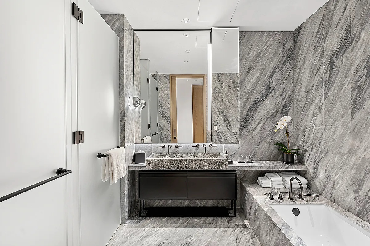 25 W 28TH Street 41D