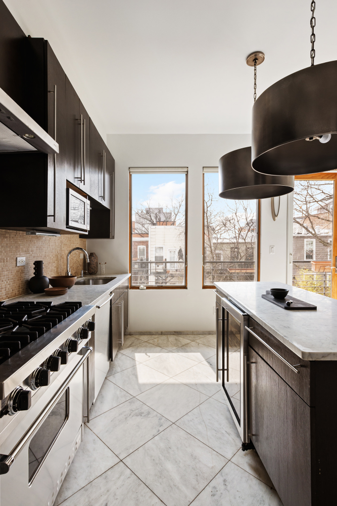 230B 7TH Street C