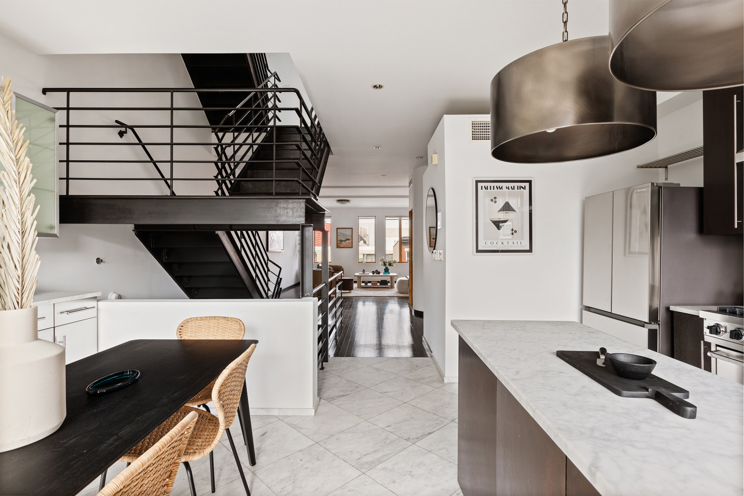 230B 7TH Street C