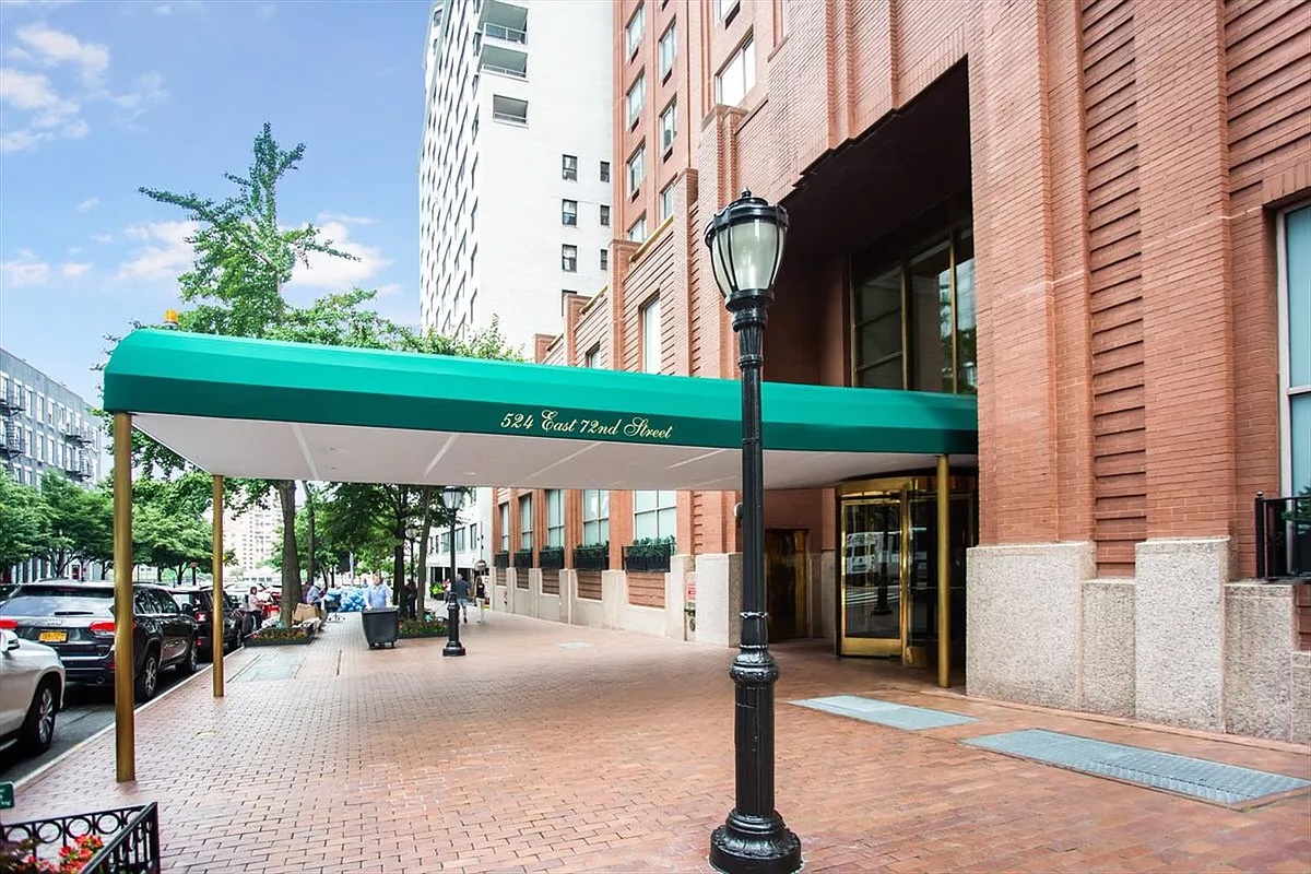 524 E 72ND Street 33CDE