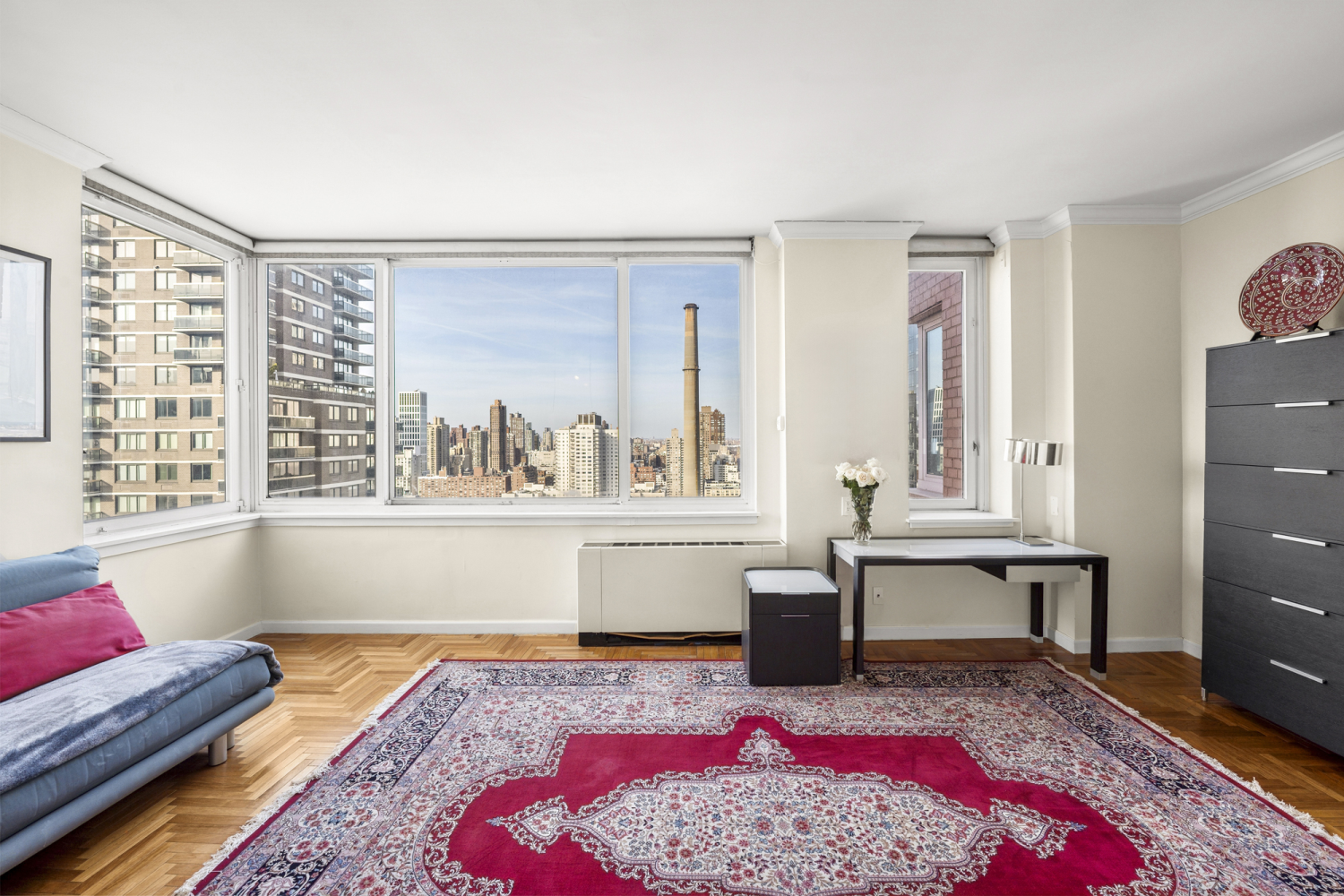 524 E 72ND Street 33CDE