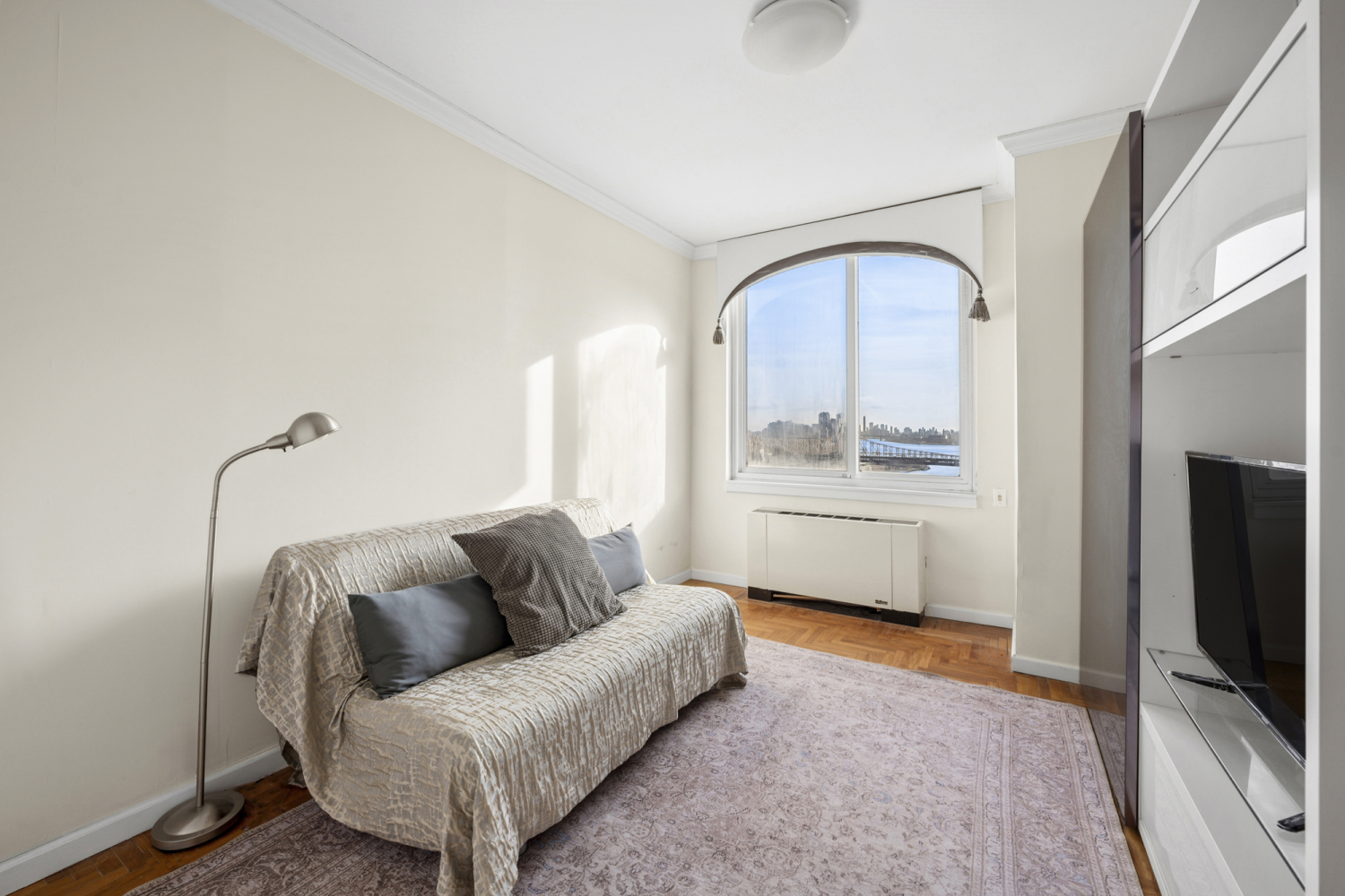 524 E 72ND Street 33CDE