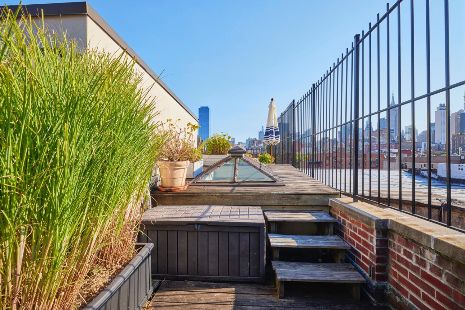 328 W 17TH Street 5E