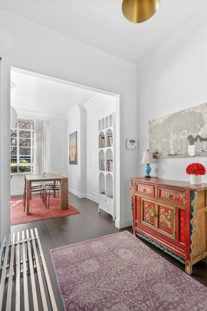 224 East 17TH Street 1F