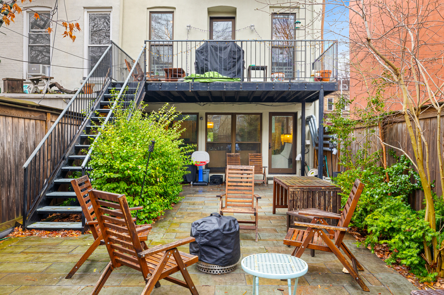 532 MONROE Street TH