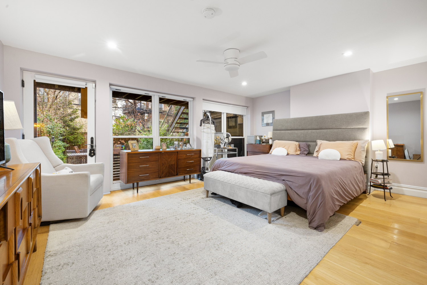 532 MONROE Street TH