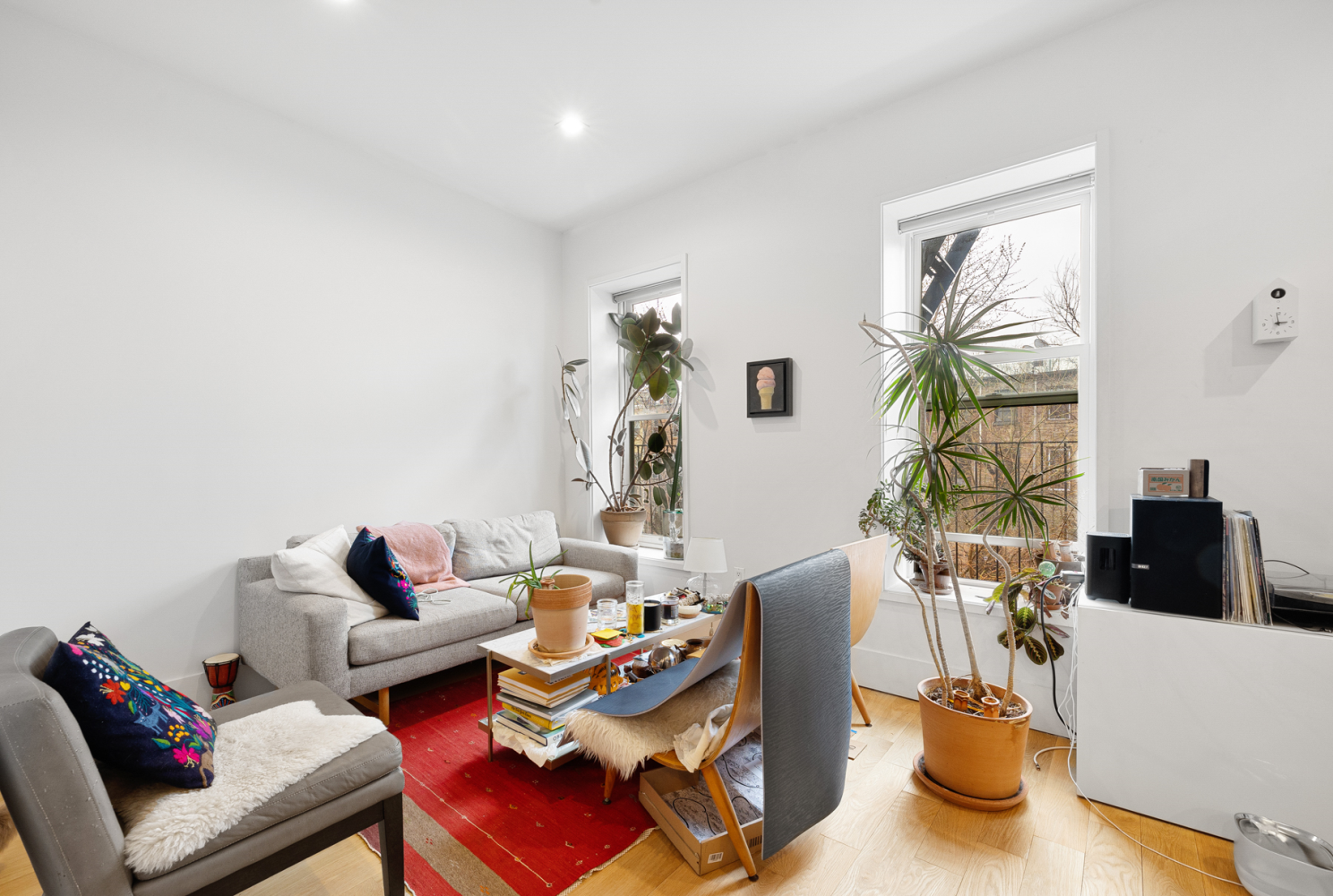 532 MONROE Street TH