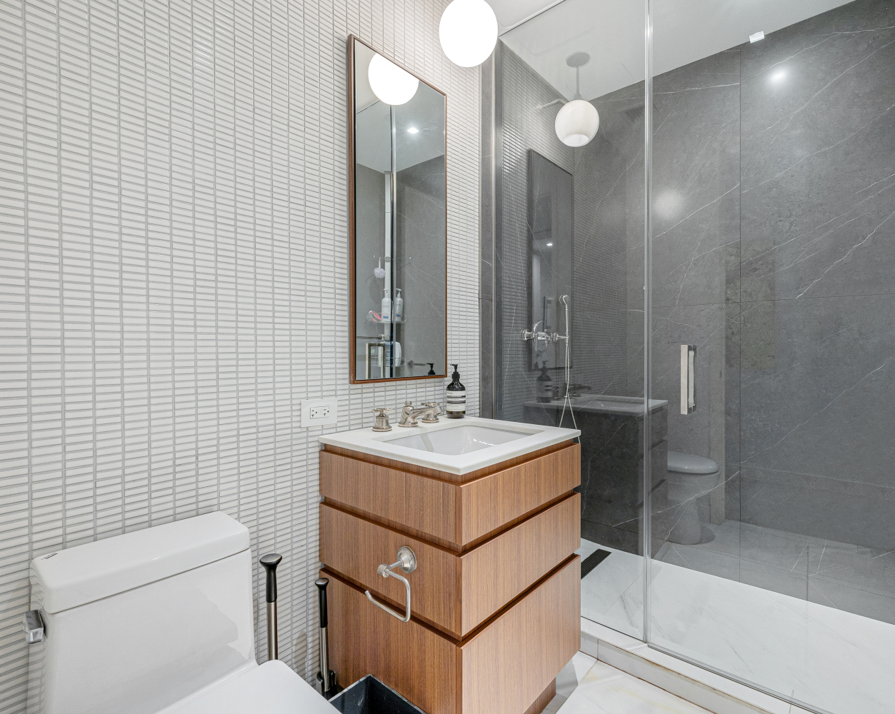 15 RENWICK Street TH3