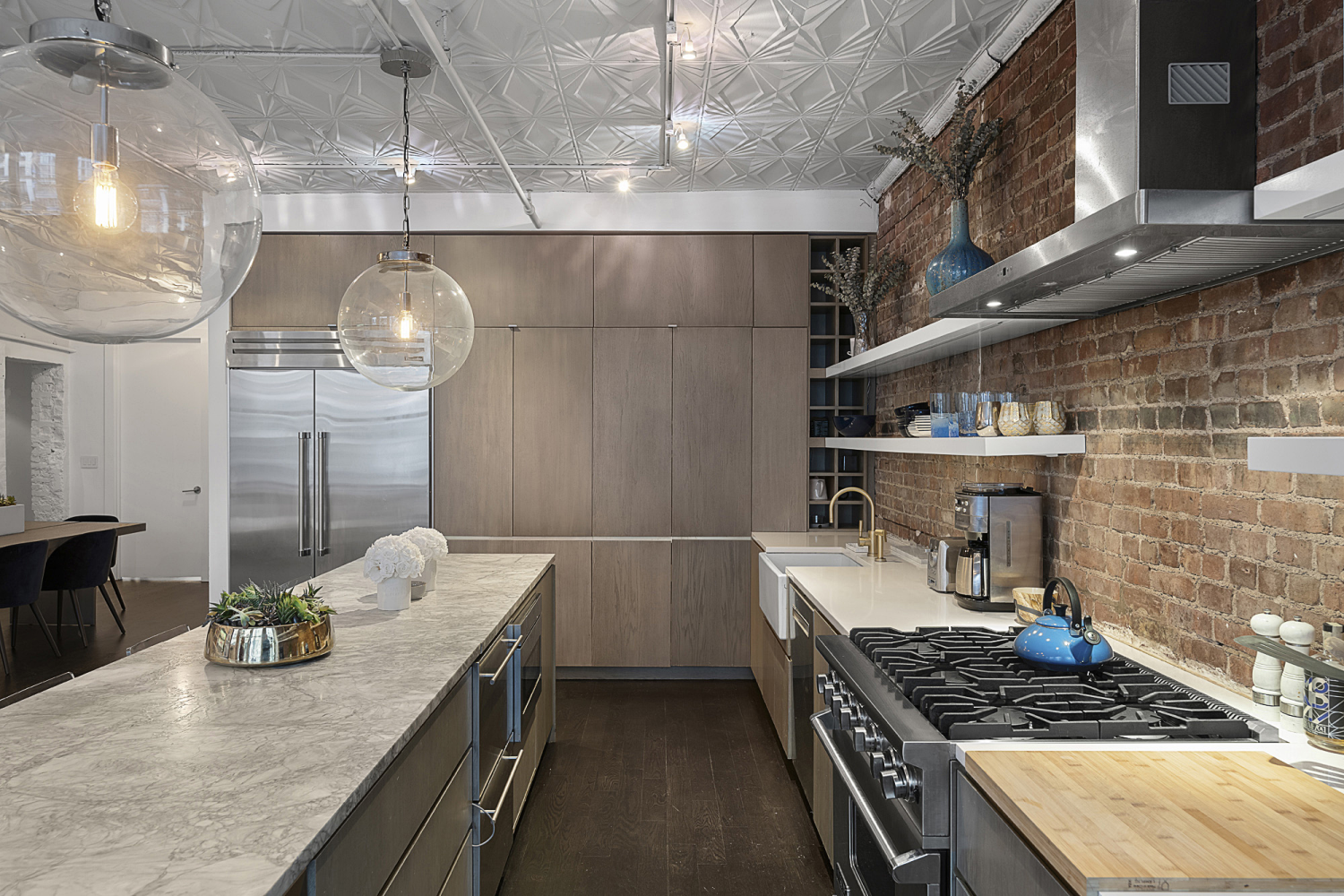 143 W 27TH Street 3F