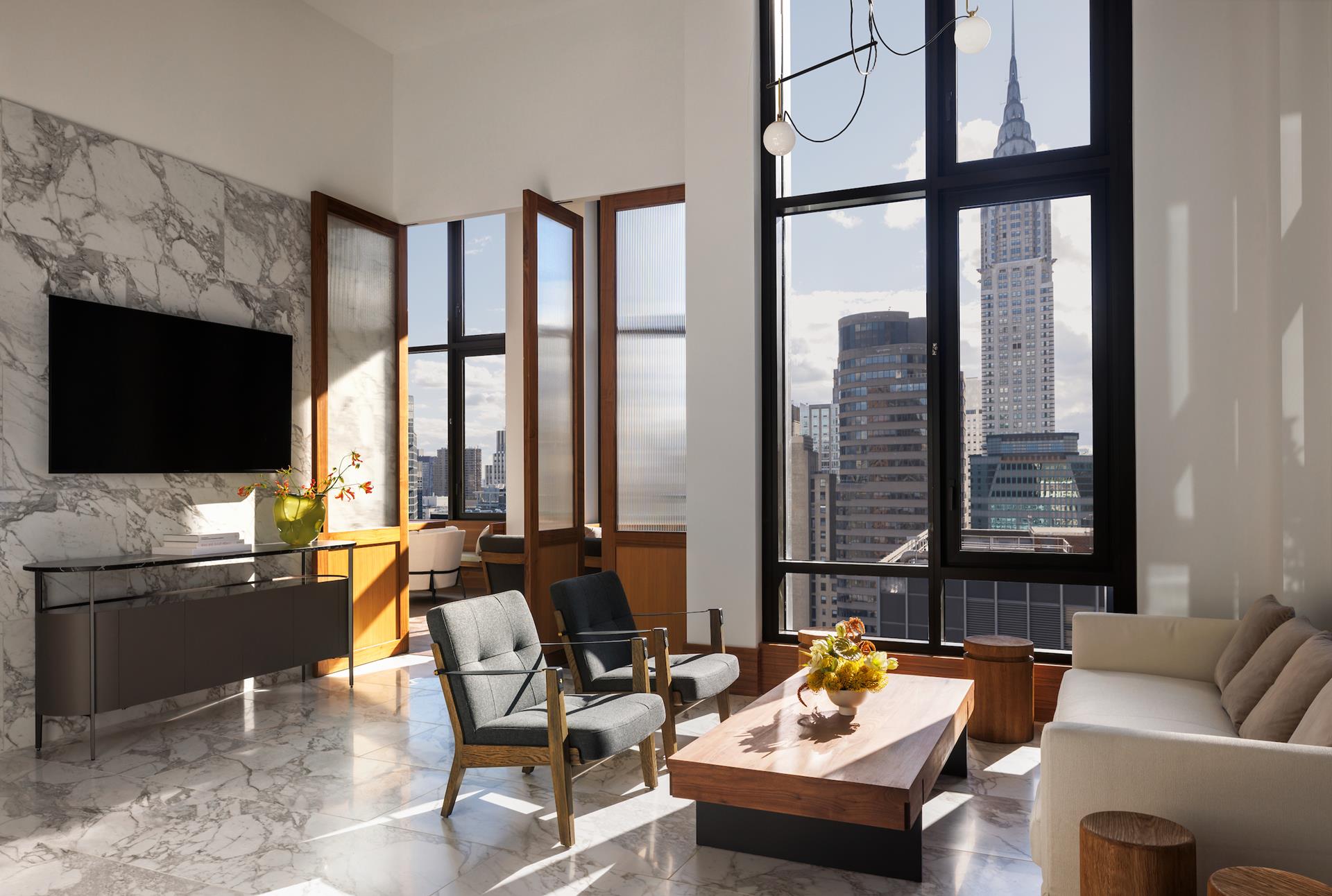 135 E 47TH Street 21F