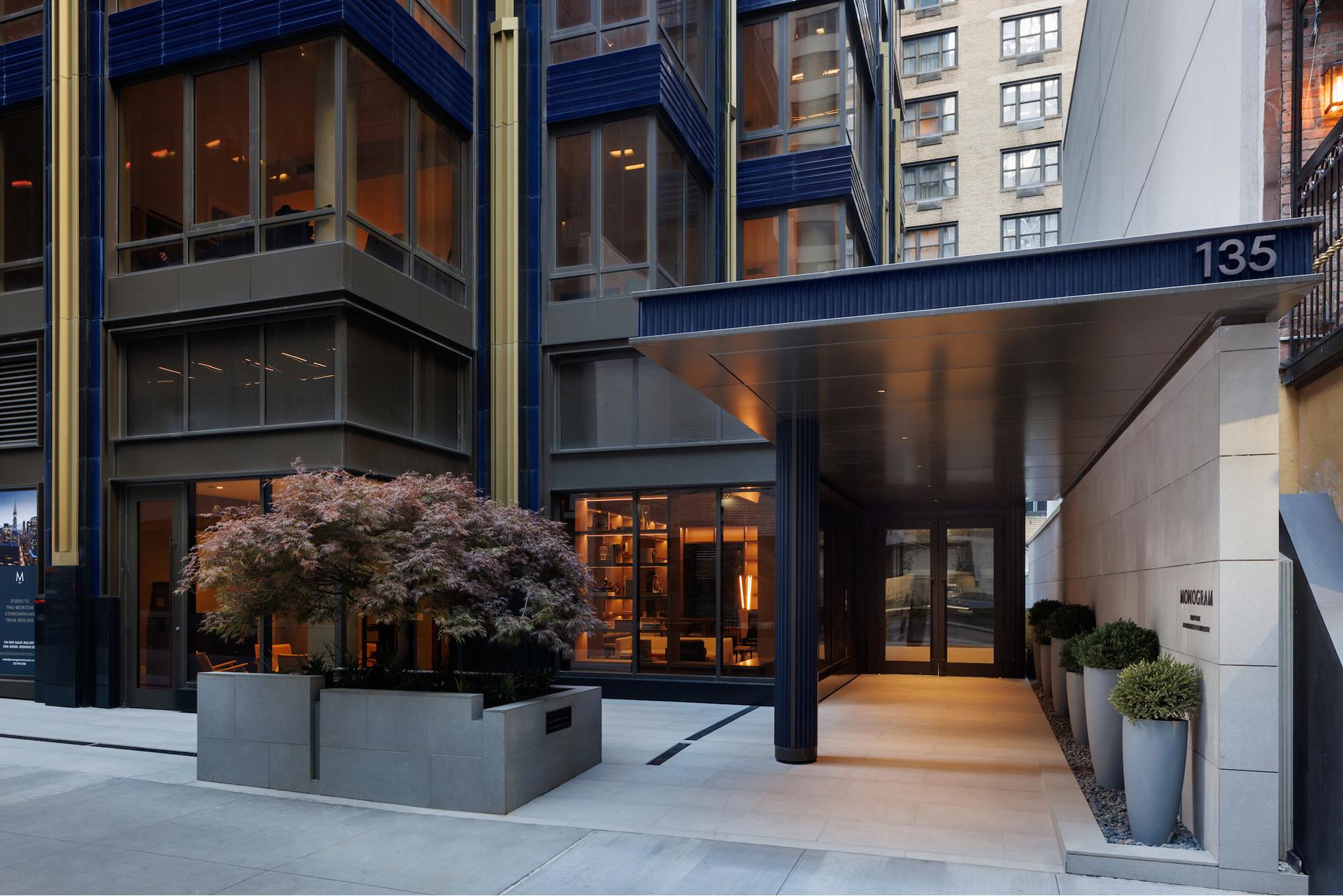 135 E 47TH Street 21F