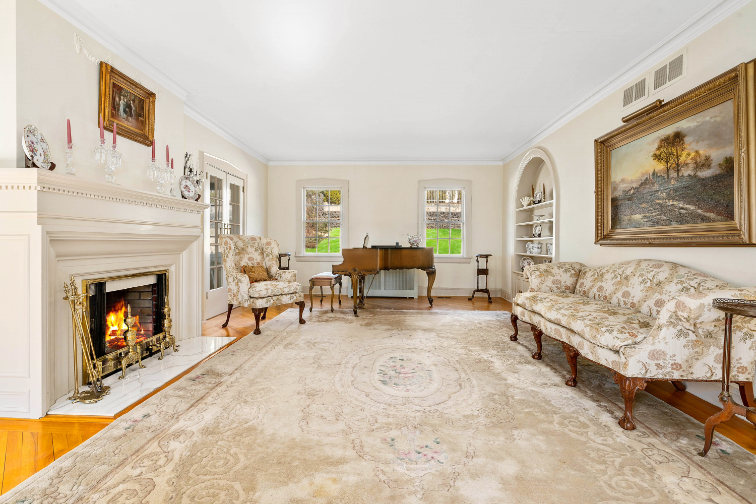 8 CIRCLE Road
