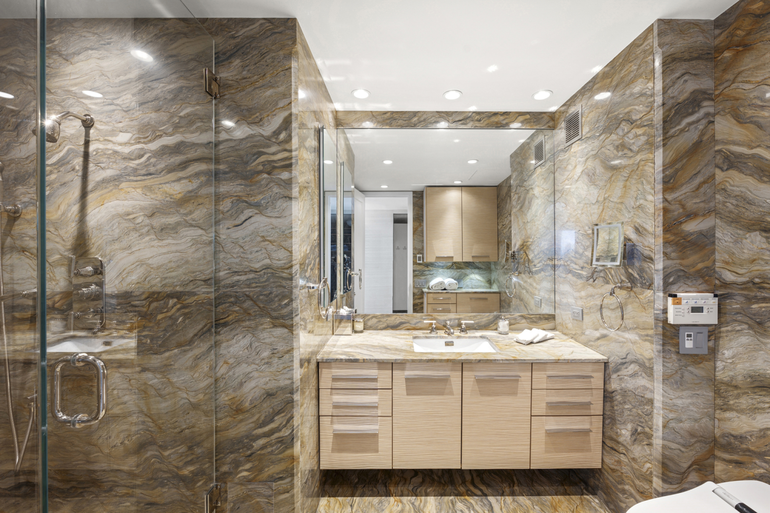 301 W 57TH Street 52C