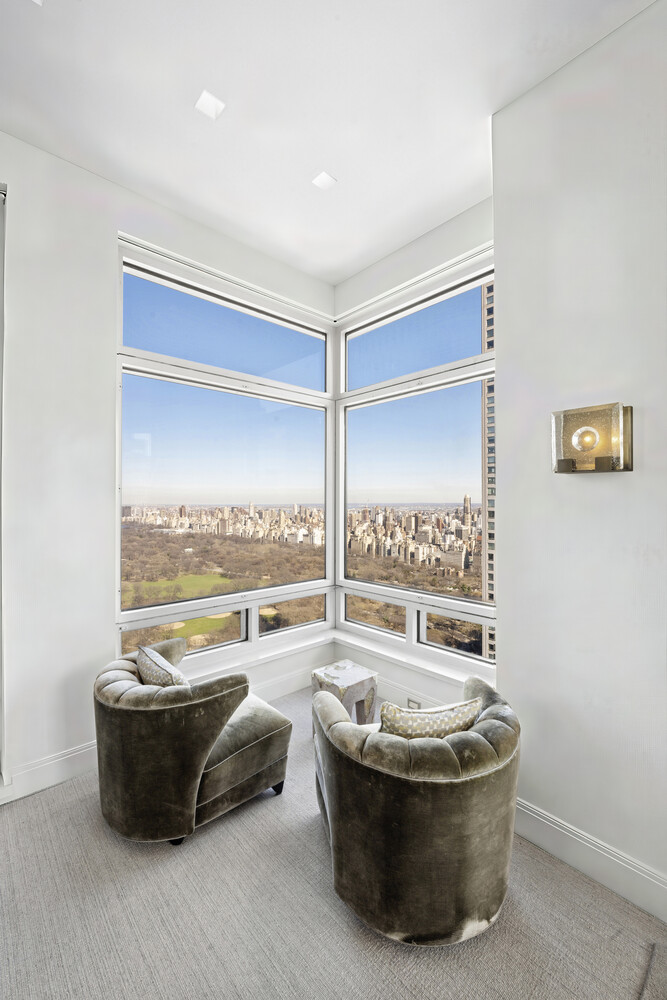 301 W 57TH Street 52C