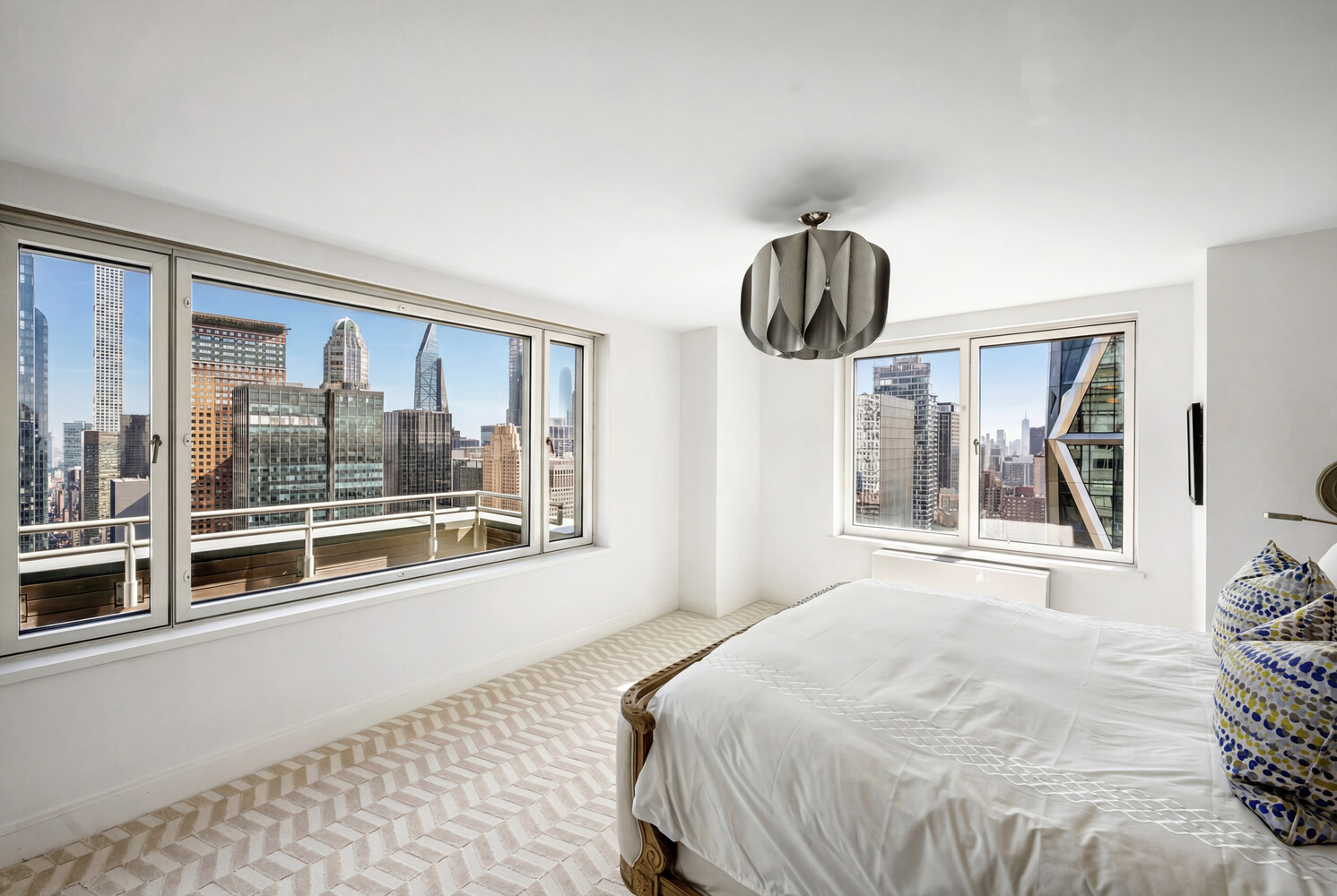 301 W 57TH Street 52C