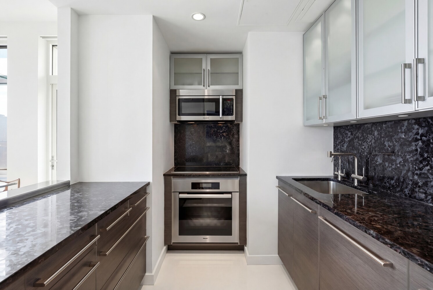 301 W 57TH Street 52C
