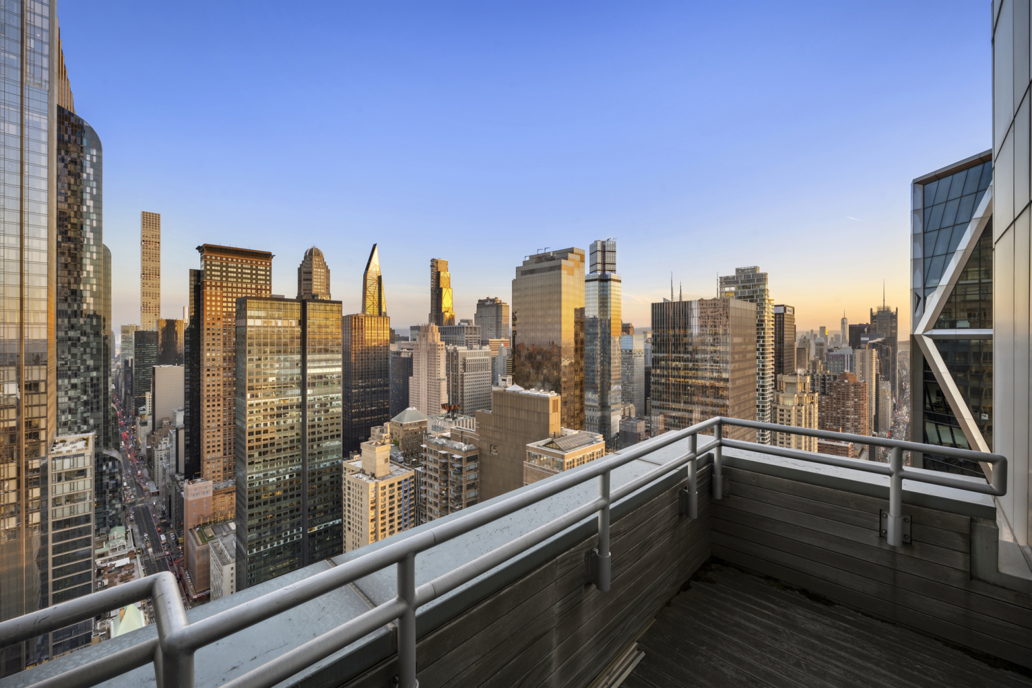 301 W 57TH Street 52C