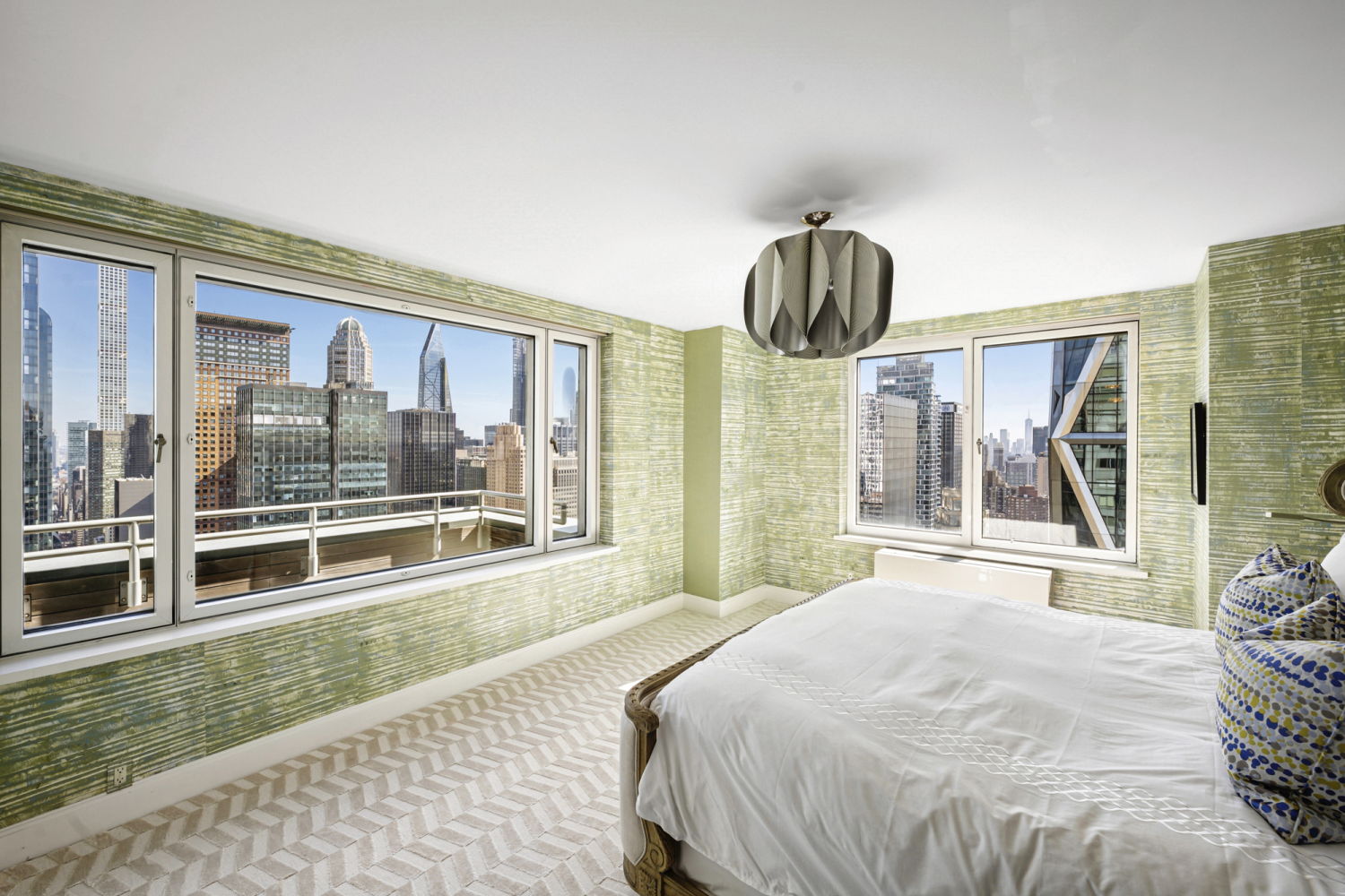 301 W 57TH Street 52C