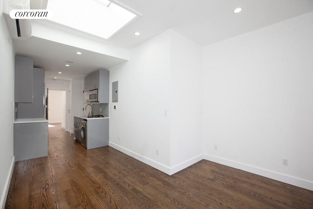 192 1ST Avenue 8