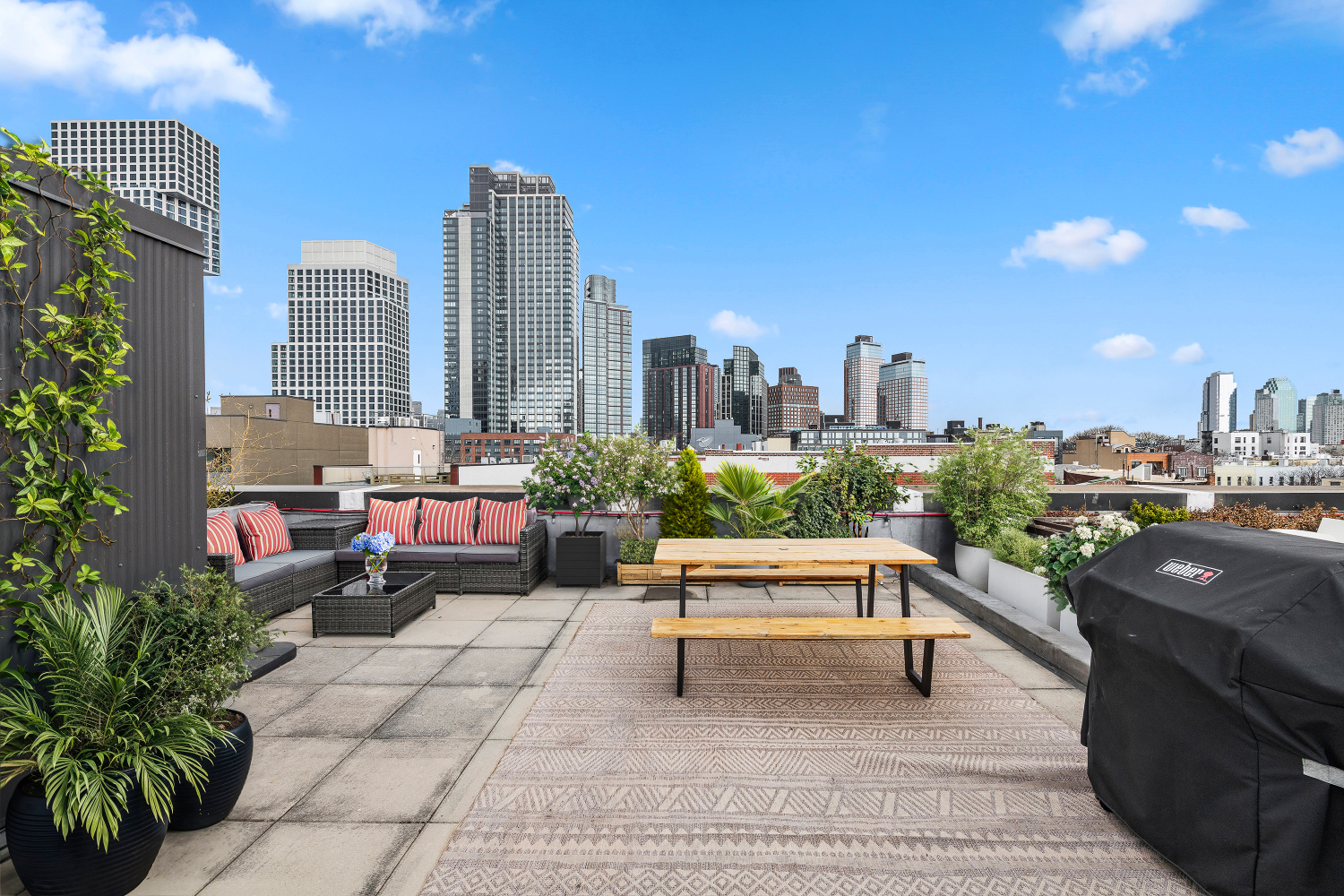 84 GREEN Street 4